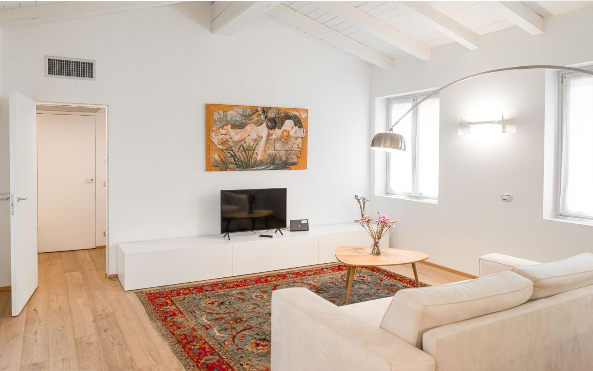 White Moon Crema & Parking Apartment Exterior photo